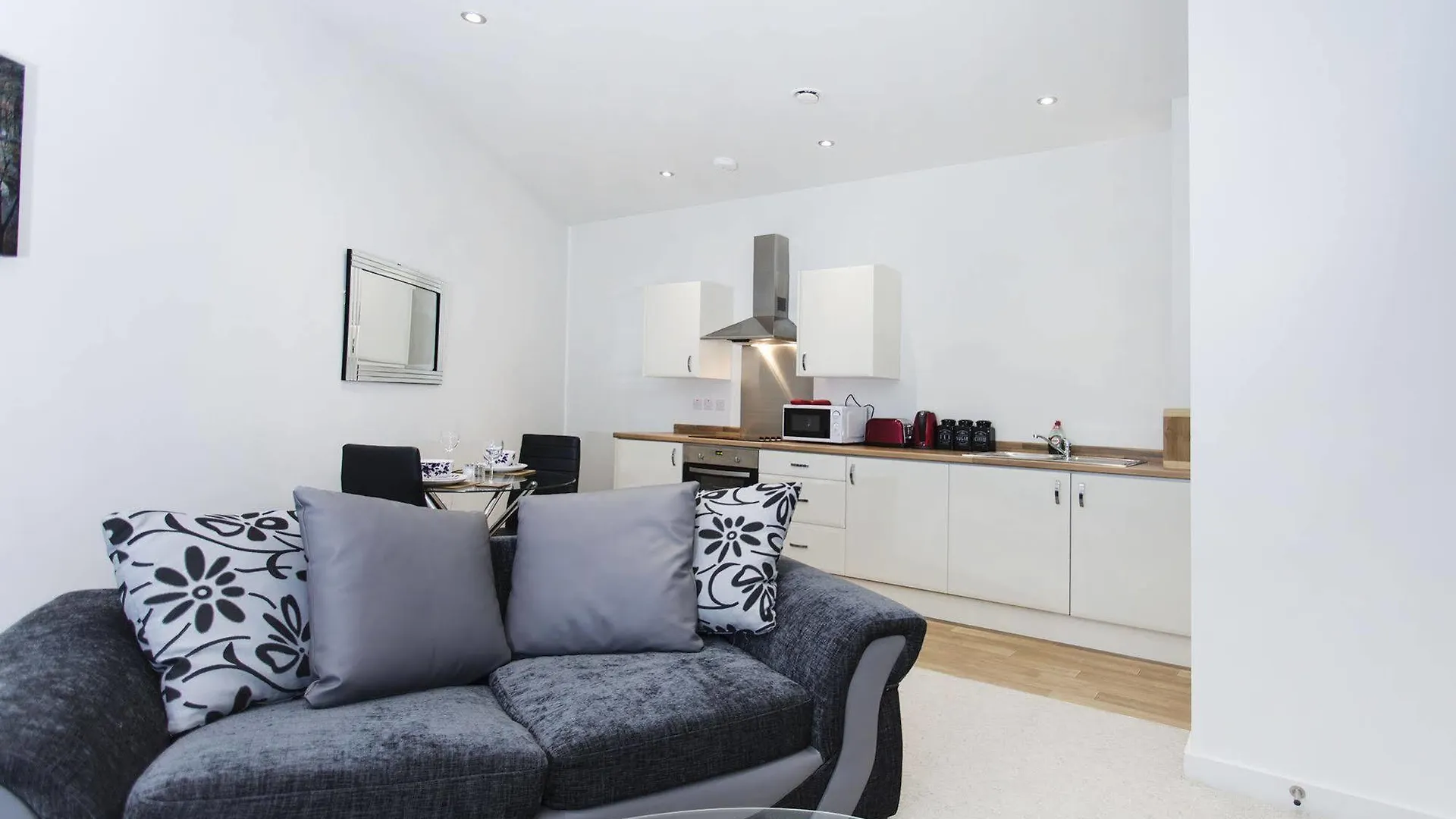**** Aparthotel Orchard & Avenue Serviced Apartments Bradford  United Kingdom